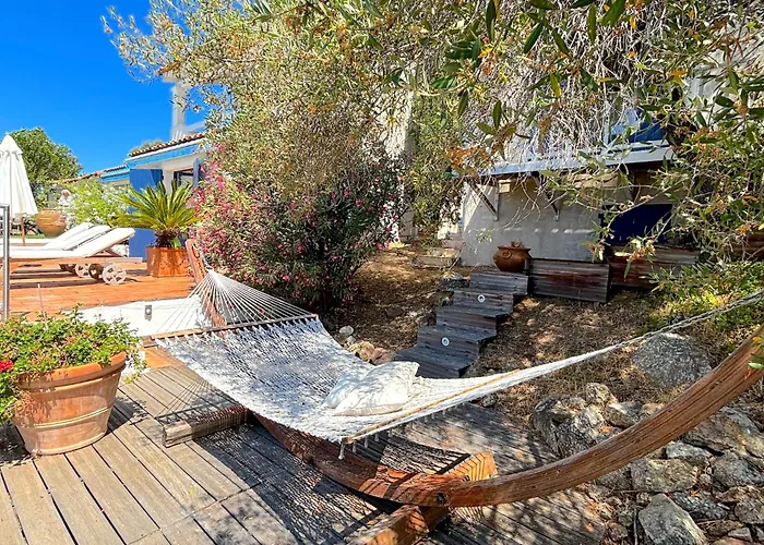 Paomia Villa Cargese